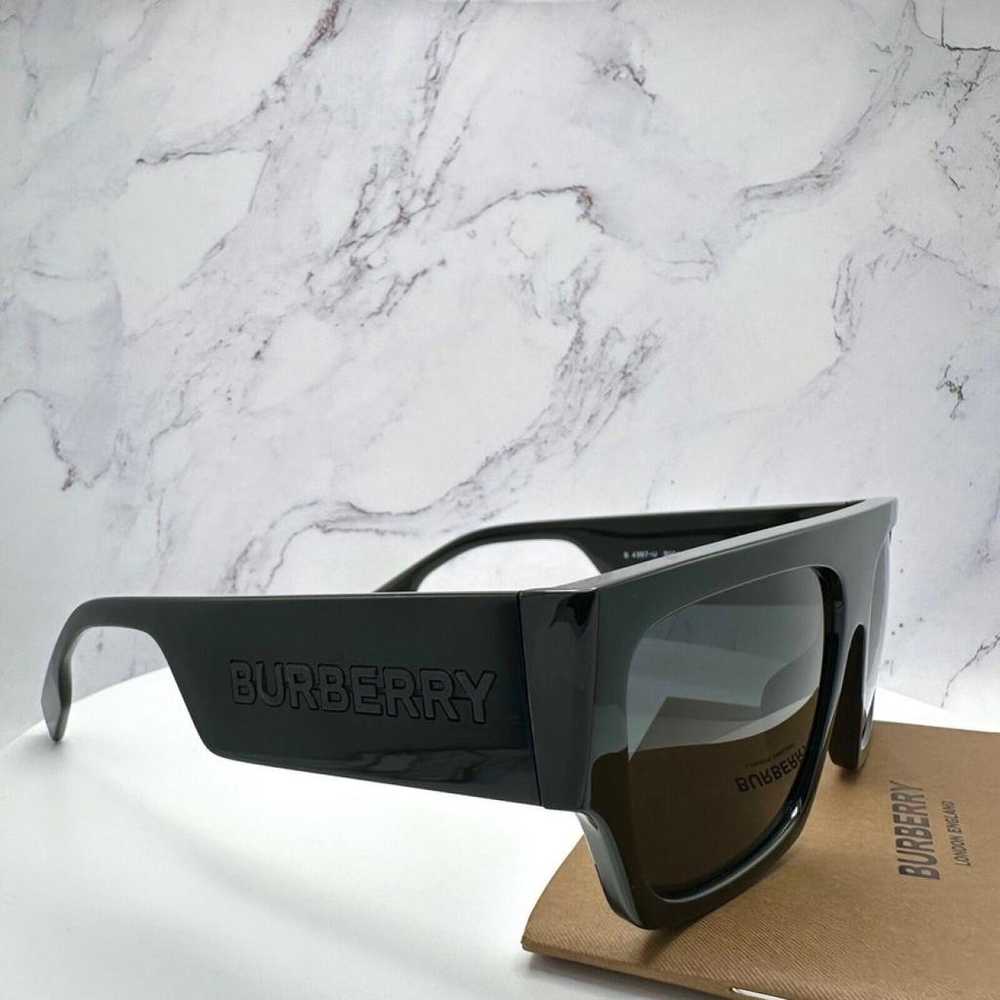 Burberry Sunglasses - image 4