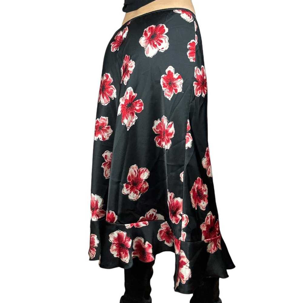 2000s Floral Satin Midi Skirt (M) - image 3