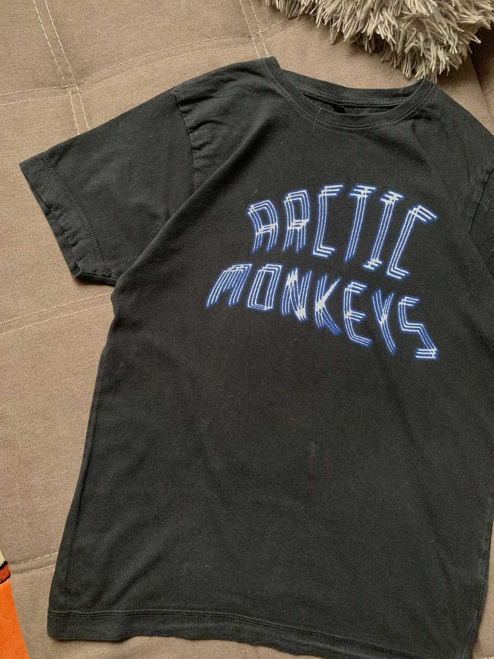 Band Tees × Streetwear × Tour Tee Arctic Monkeys … - image 1