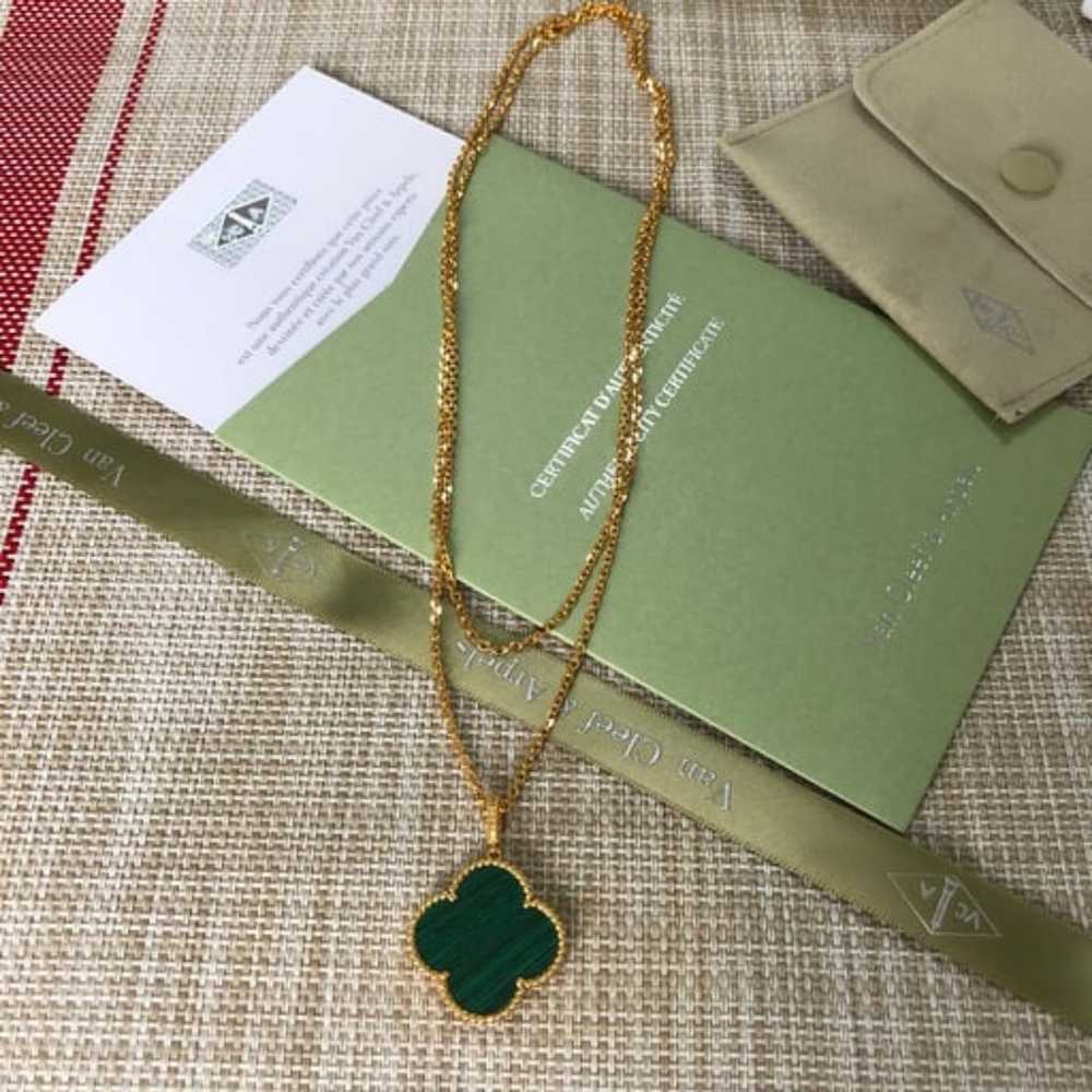 18K Yellow Gold Malachite Magic Pendant Necklace - image 3