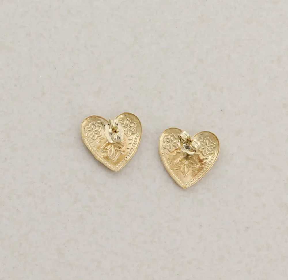 14k Yellow Gold Floral Etched Heart Earrings Stud… - image 10