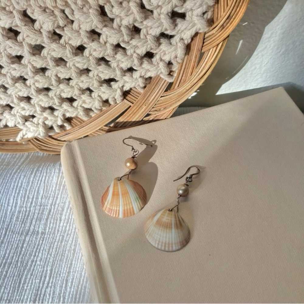 Vintage Clam Seashell Dangle Earrings “Perpetua” … - image 9