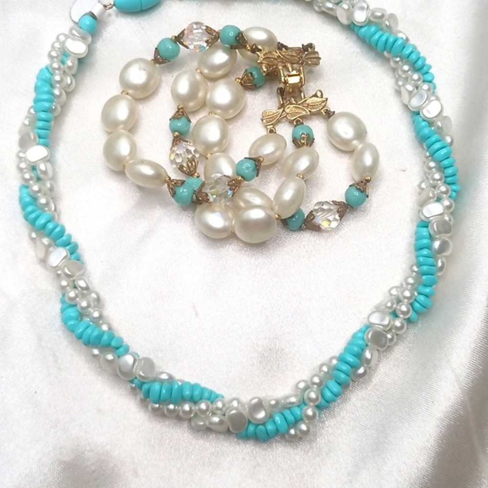 Vintage Turquoise and Pearl necklace and bracelet… - image 1