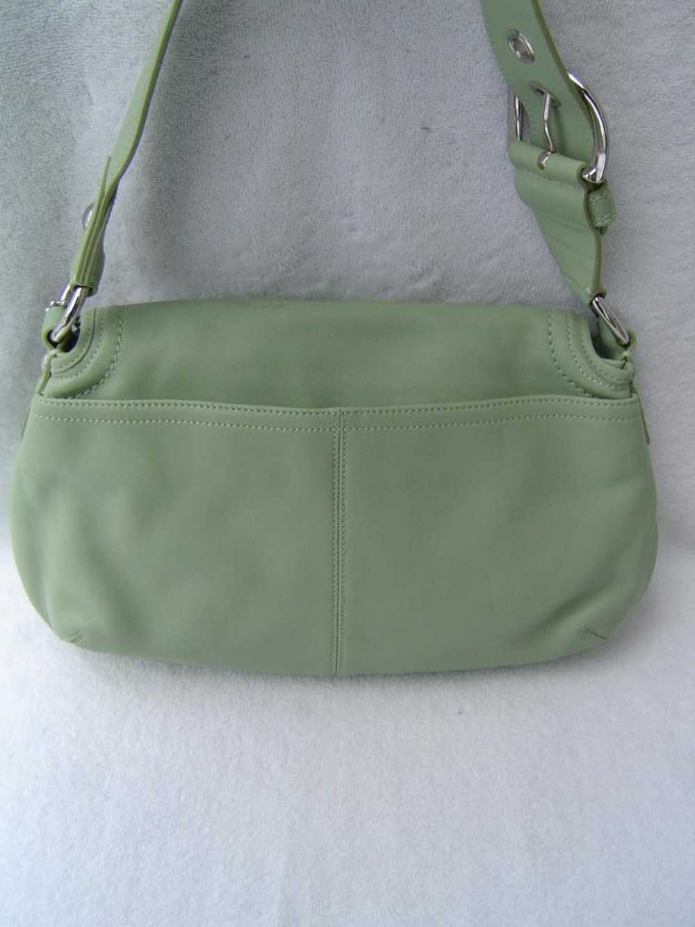 AUTHENTIC COACH GREEN LEATHER FLAP SHOULDER BAG #… - image 4