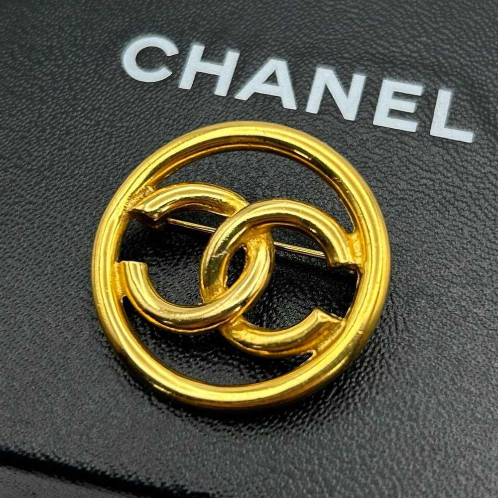 Excellent condition CHANEL Vintage Coco Mark Circ… - image 1