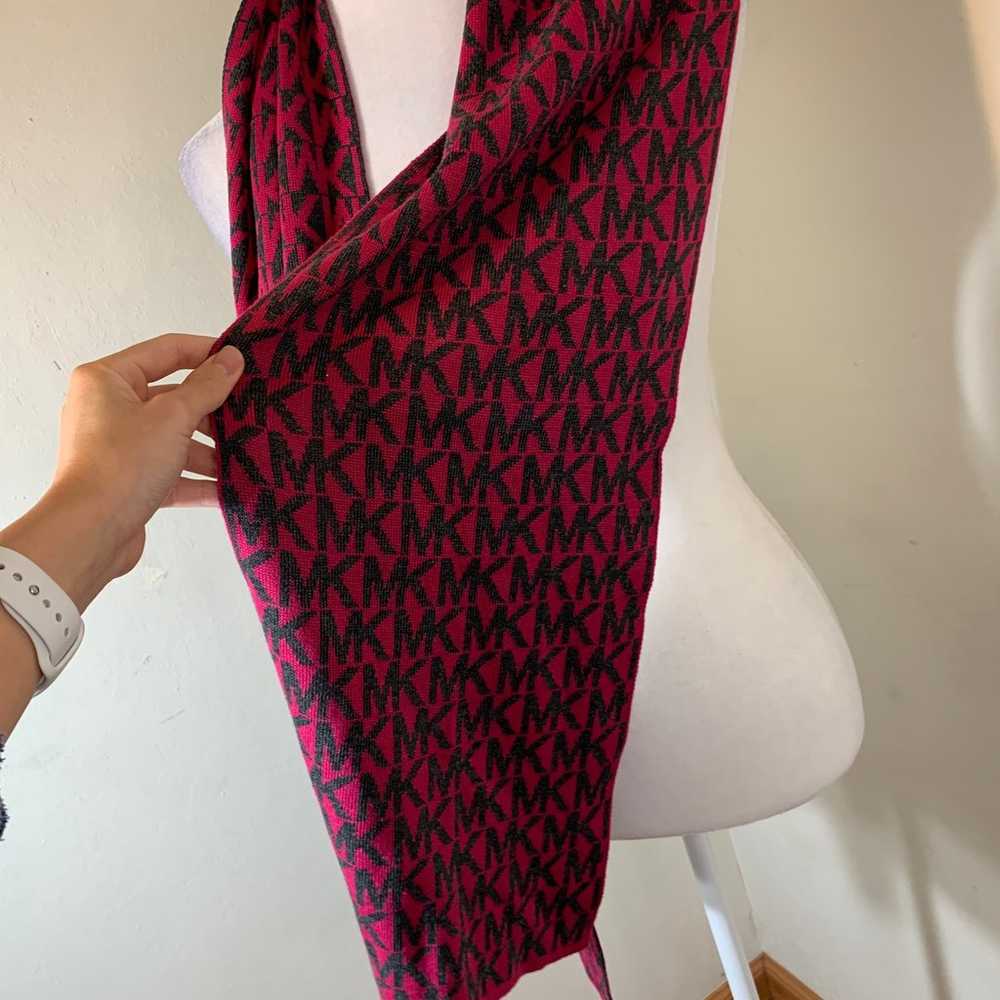 Michael Kors Women’s Pink Scarf - image 6