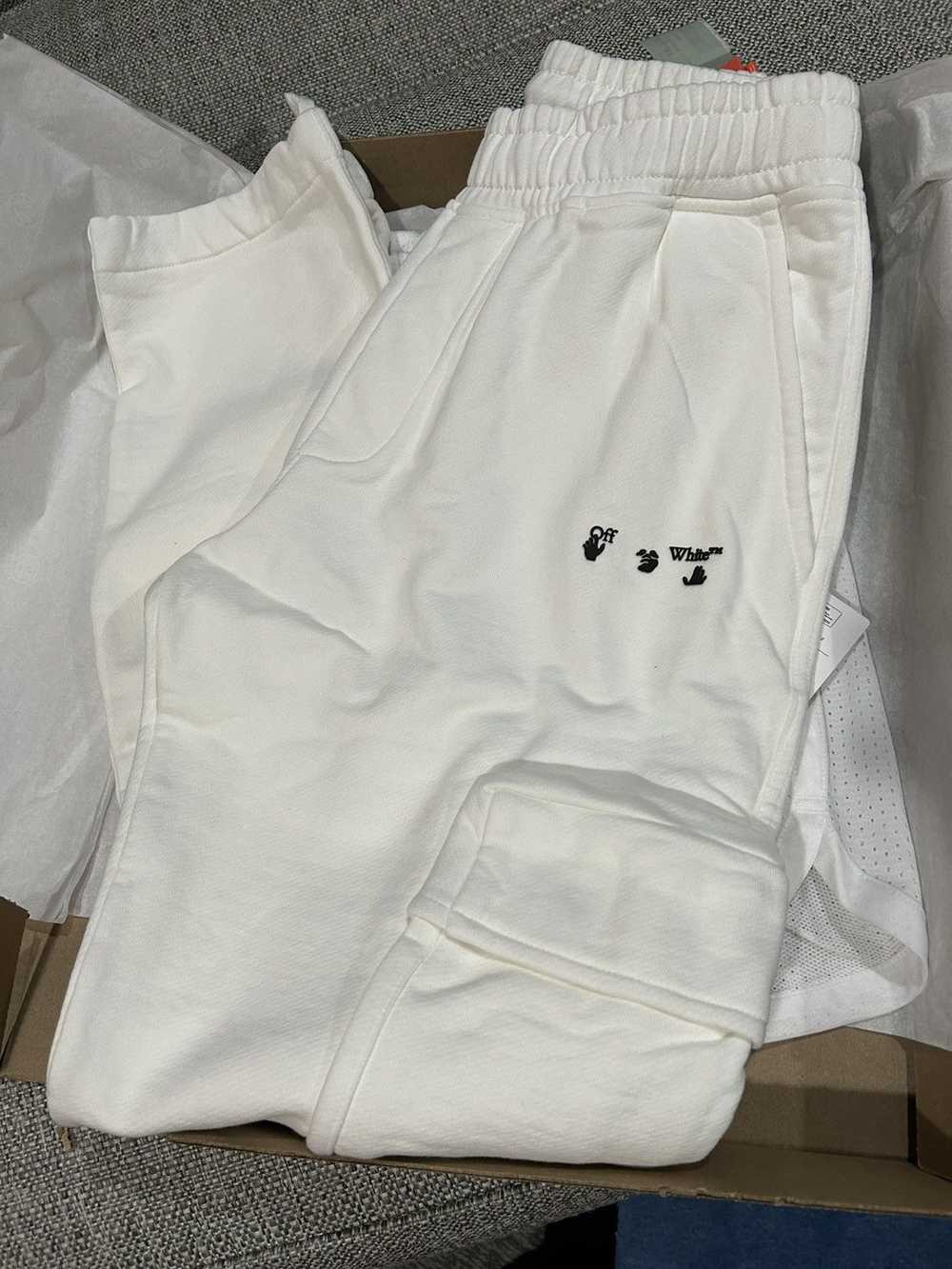 Off-White Off-White Cargo Sweatpants - image 1