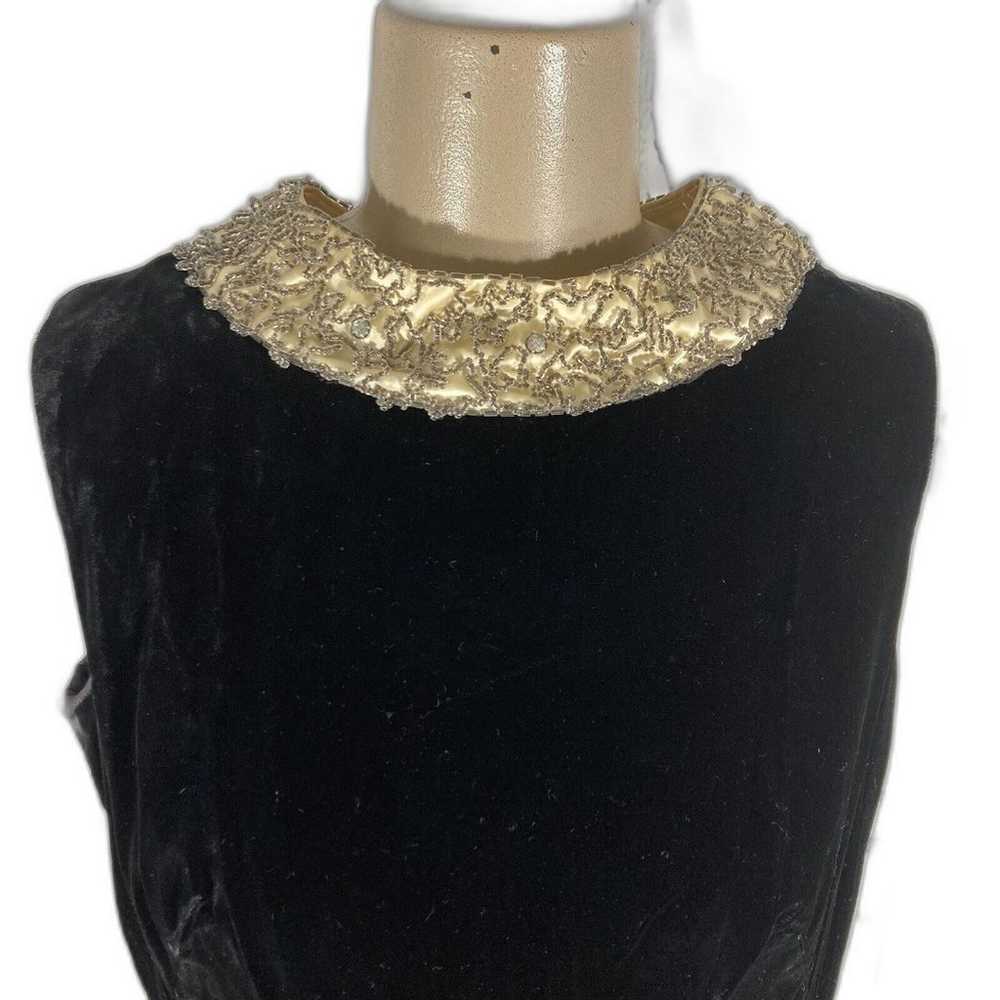 1950’s Black Velvet Shift Cocktail Dress Silk Col… - image 2