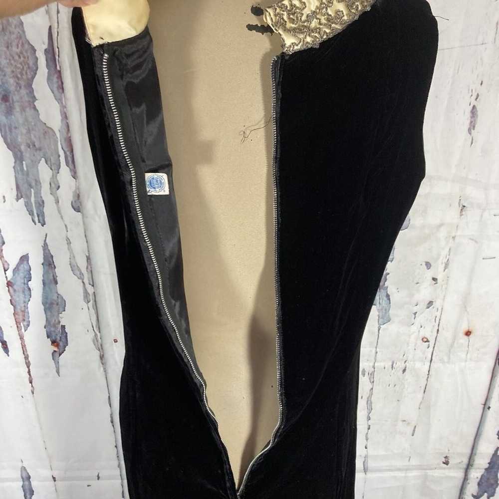 1950’s Black Velvet Shift Cocktail Dress Silk Col… - image 8