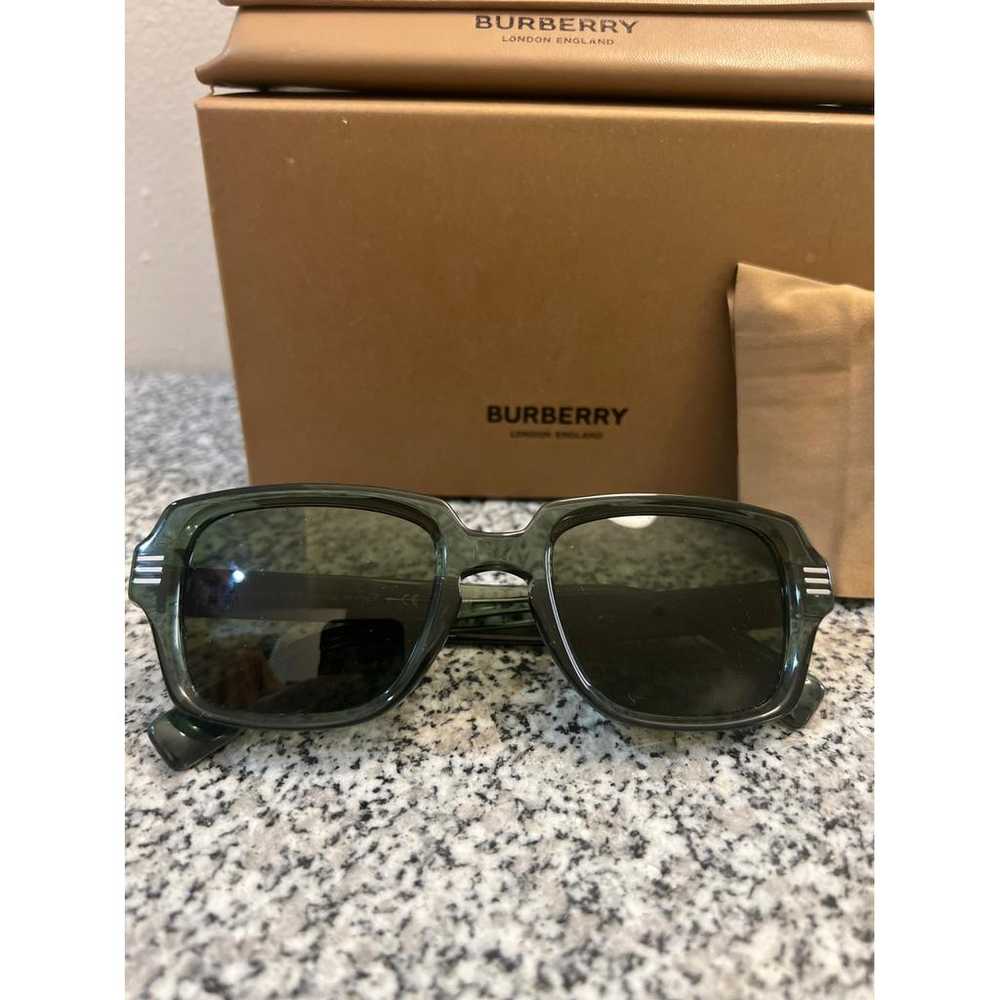 Burberry Sunglasses - image 3