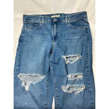 Levi’s High-Waisted Mom Jeans Distressed 18W