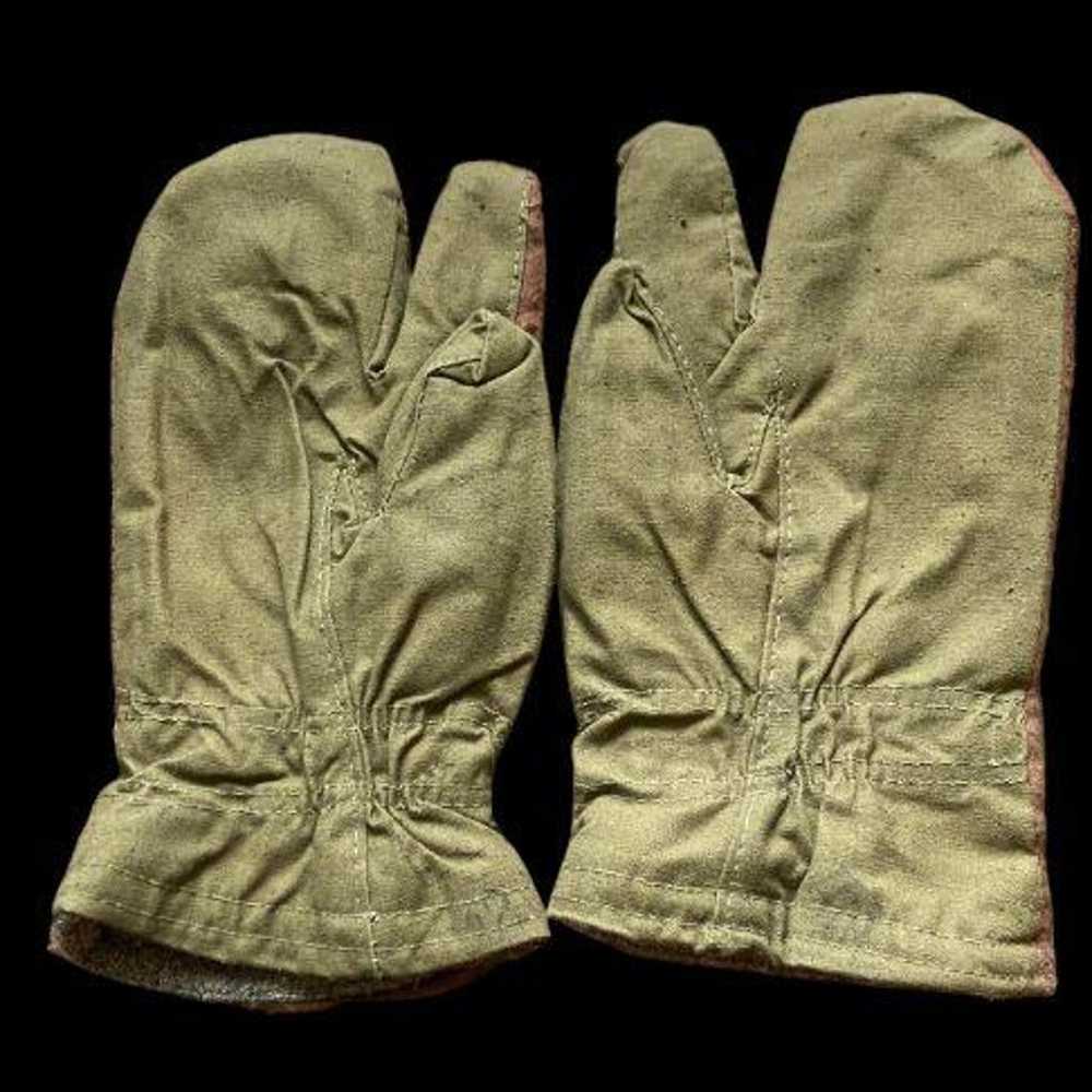 Soviet Army Mittens Military Surplus Vintage - image 1