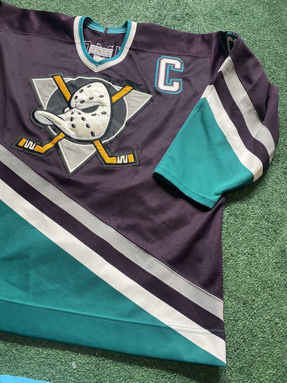 Ccm × Vintage Authentic Mighty Ducks Jersey OG lo… - image 2