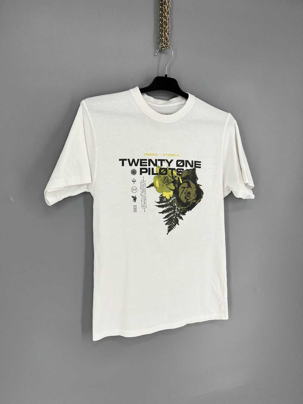 Band Tees × Streetwear × Vintage Vintage Y2K Twen… - image 3