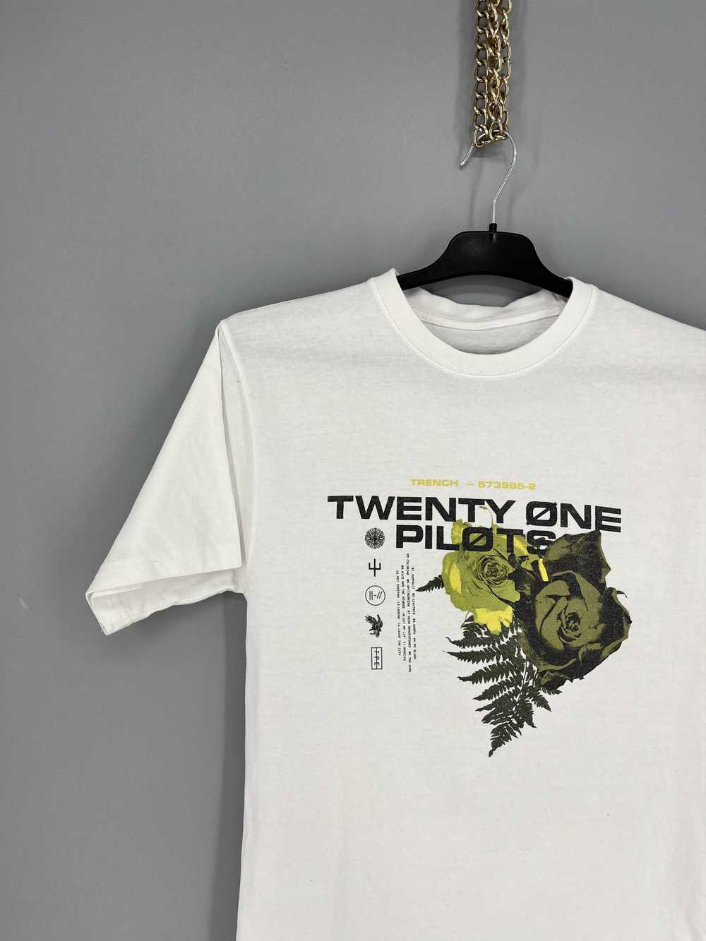 Band Tees × Streetwear × Vintage Vintage Y2K Twen… - image 5