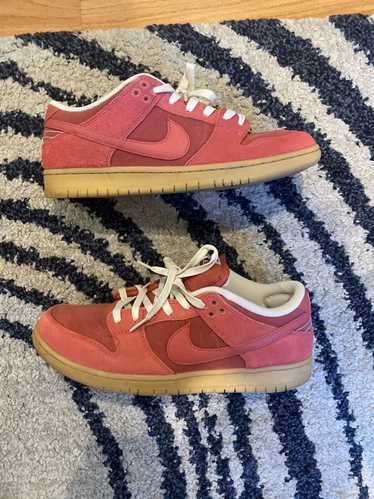 Nike Nike Dunk Low SB ‘Adobe’