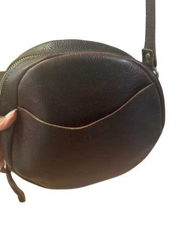 Portland Leather Circle Crossbody