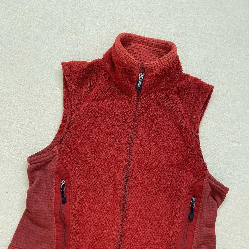 Patagonia Vintage Patagonia R2 Fleece Vest in Cri… - image 2