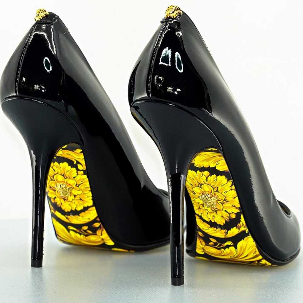 Versace Medusa Aevitas patent leather heels - image 3