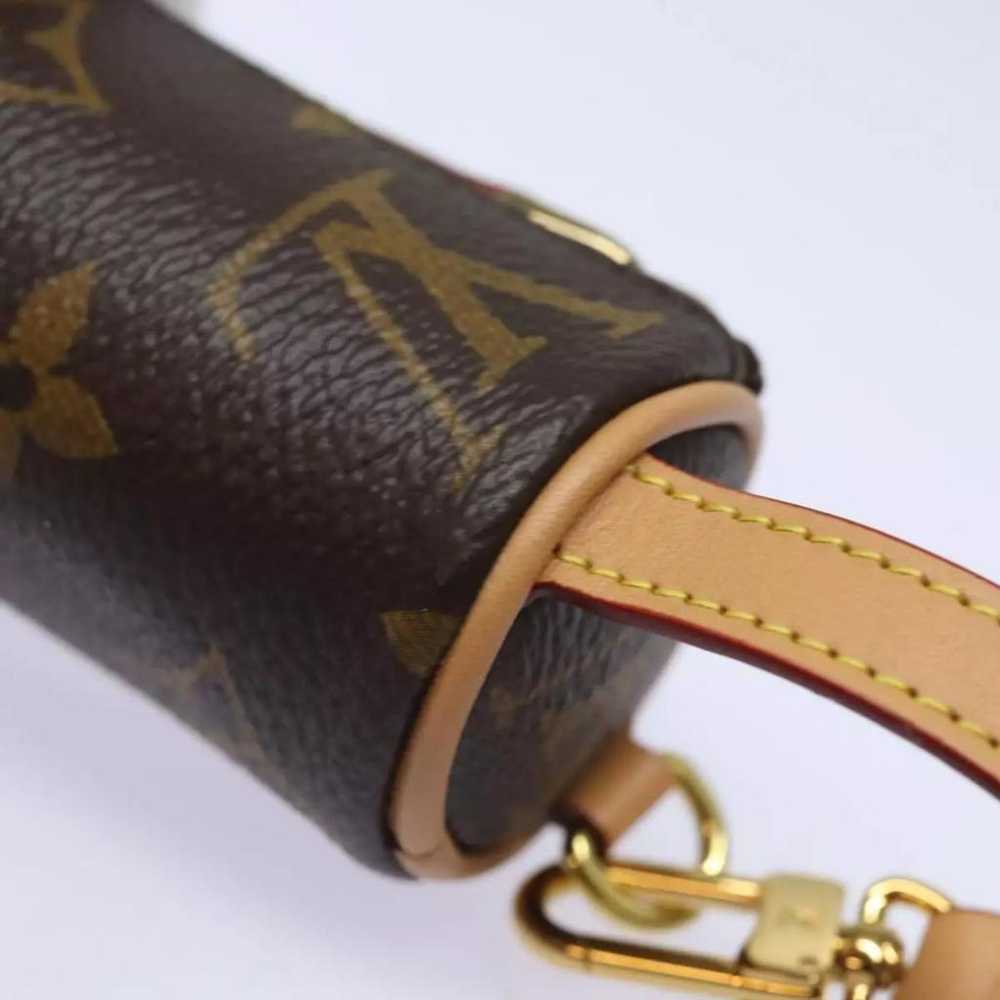 Louis Vuitton Leather purse - image 3