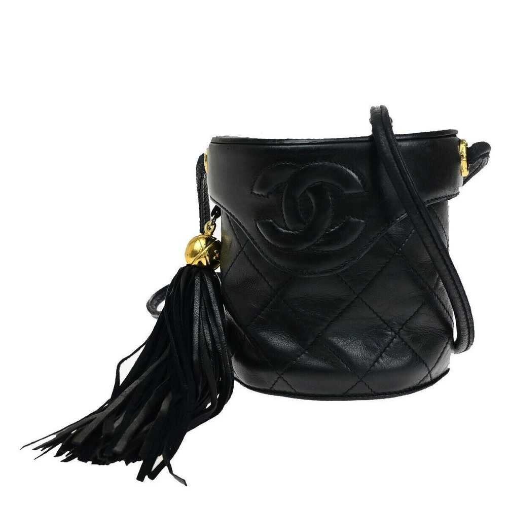 Chanel Matelassé Black Leather Handbag (Pre-Owned) - image 1