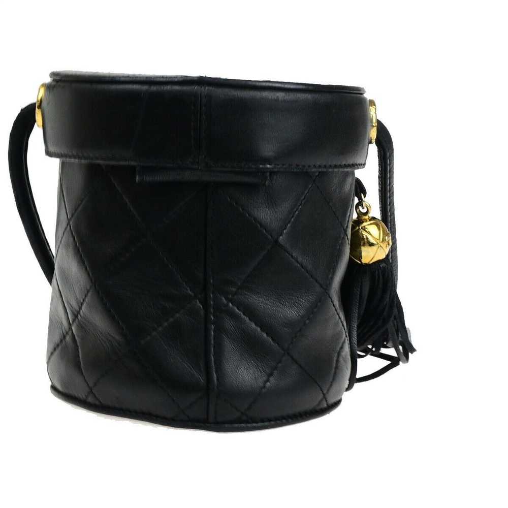 Chanel Matelassé Black Leather Handbag (Pre-Owned) - image 2