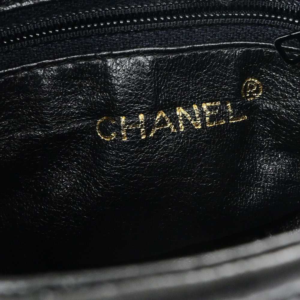 Chanel Matelassé Black Leather Handbag (Pre-Owned) - image 7