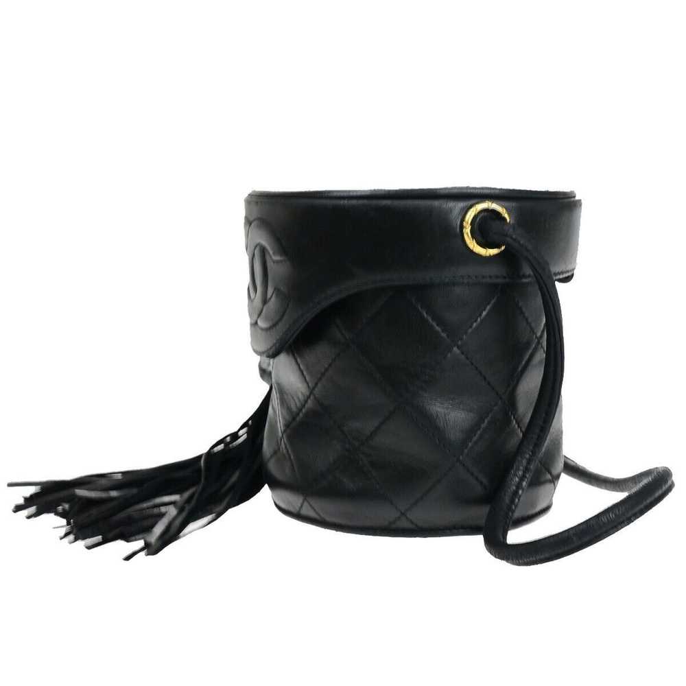 Chanel Matelassé Black Leather Handbag (Pre-Owned) - image 8