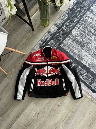 Marlboro × Pirelli × Red Bull Red Bull Pirelli Vin