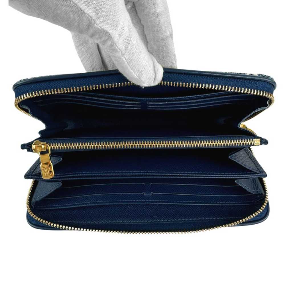 Louis Vuitton Zippy cloth purse - image 5