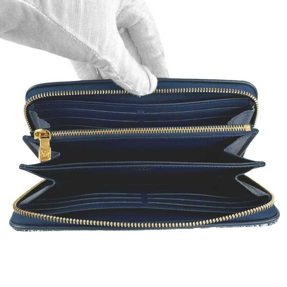 Louis Vuitton Zippy cloth purse - image 6