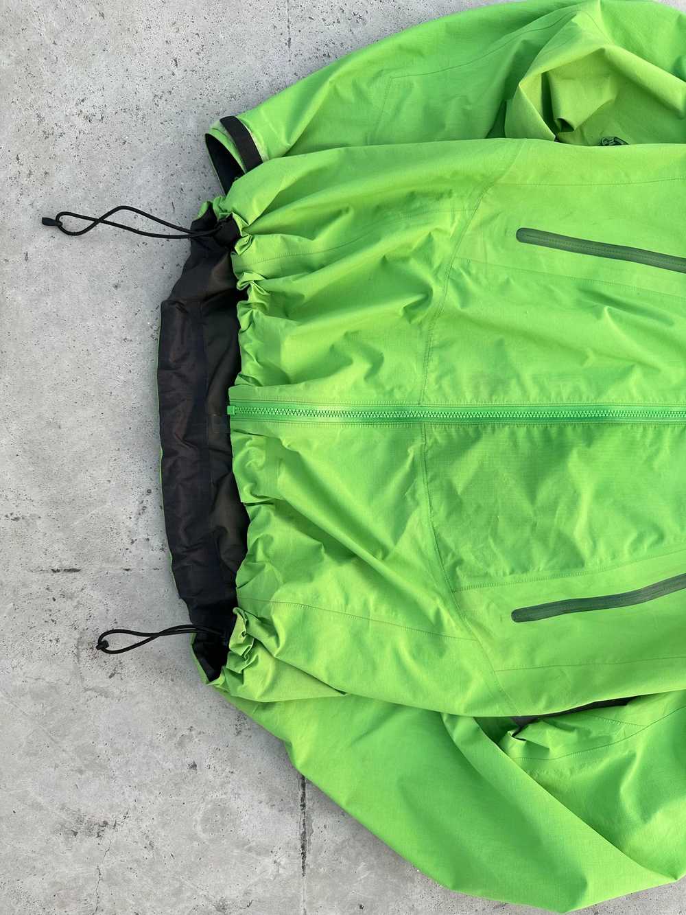 Arc'Teryx × Goretex × Outdoor Life Arc'terxy Beta… - image 6