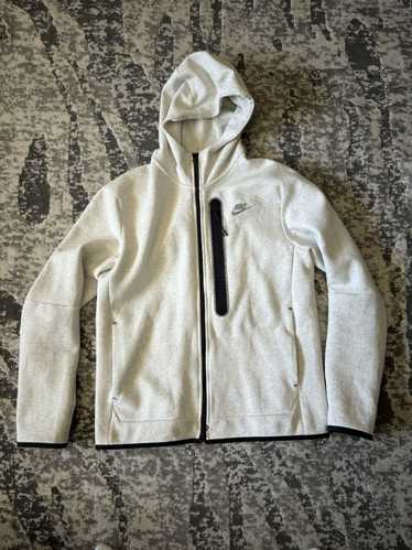 Nike Nike tech fleece cream