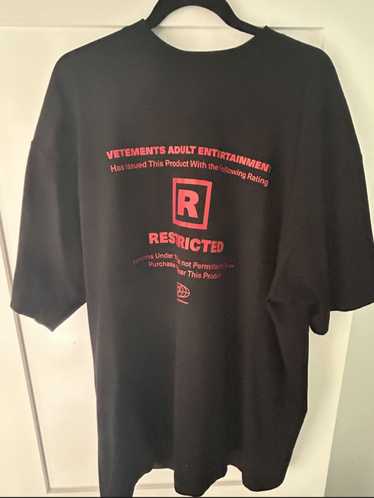 Vetements Vetements Adult Entertainment Tee