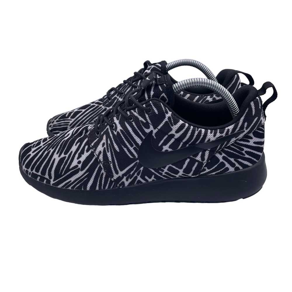 Nike Roshed One Print Black White Athletic Runnin… - image 1