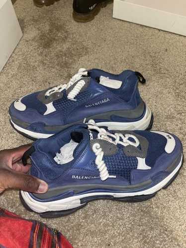 Balenciaga Balenciaga Triple S Sneakers