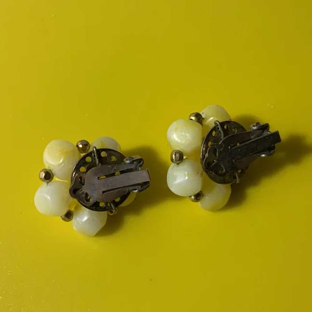 Pretty Mid Century Clip On Acrylic Beaded Earring… - image 2