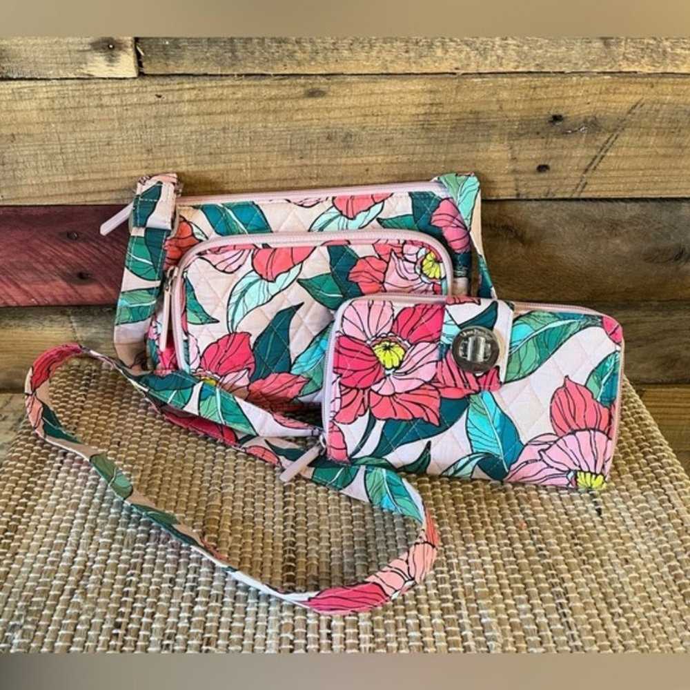 Vera Bradley Pink‎ Vintage Floral Print Crossbody… - image 1