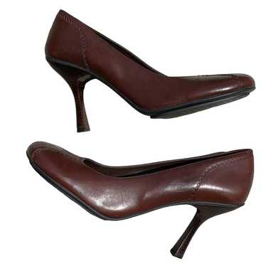 Vintage Tommy Hilfiger Cognac Brown Heels Size 11