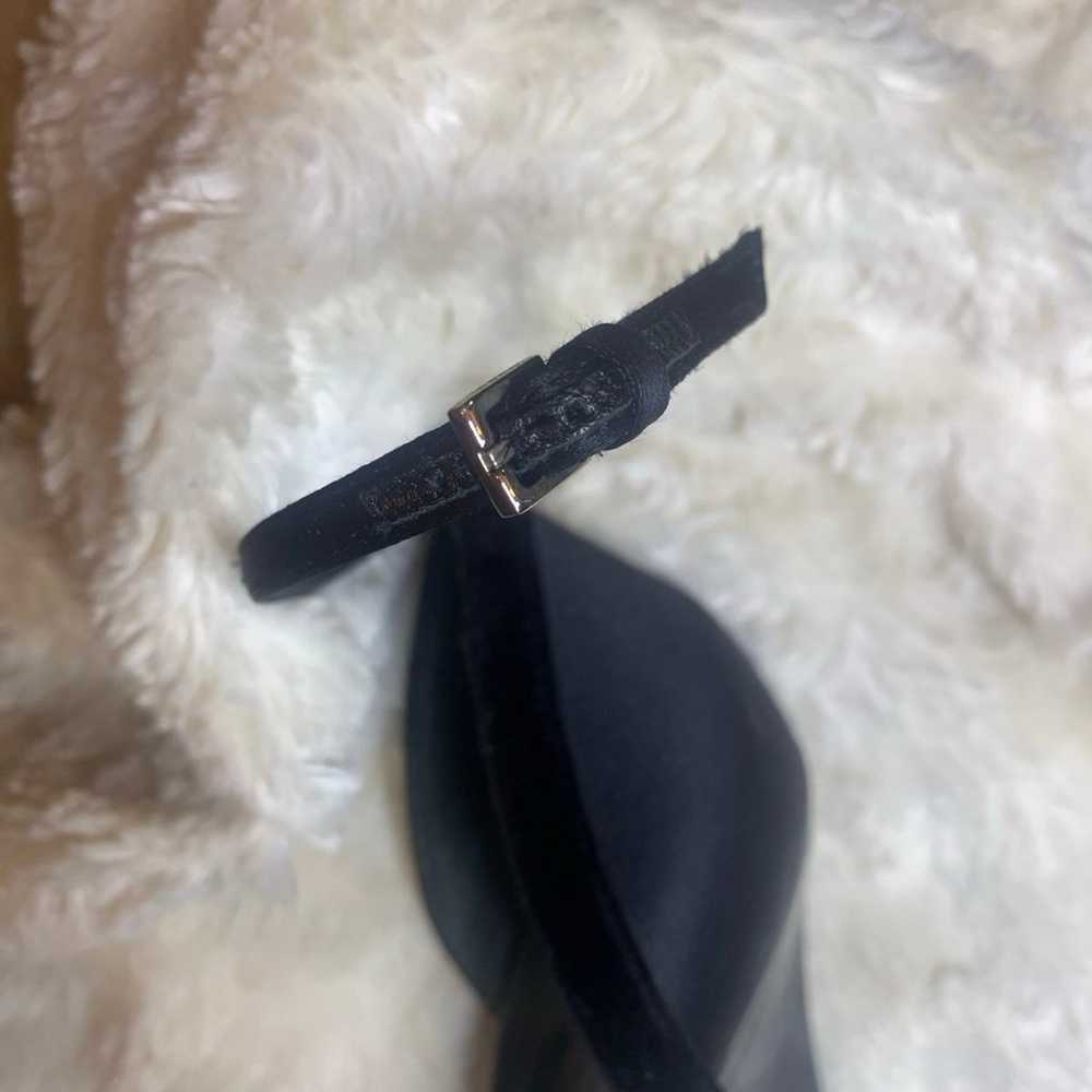 “VINTAGE” Gucci black Heels w/ Diamond “Gucci”des… - image 9