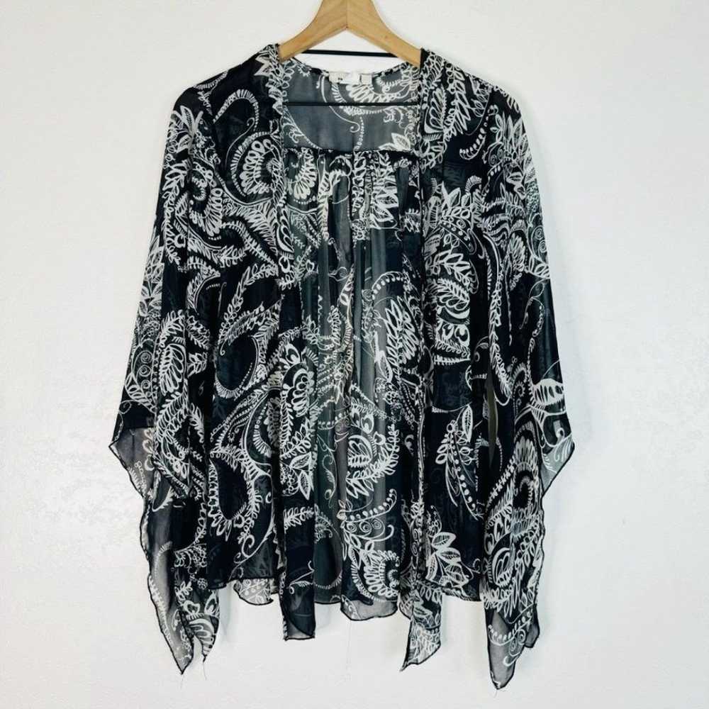 One World | black and white paisley print kimono … - image 1