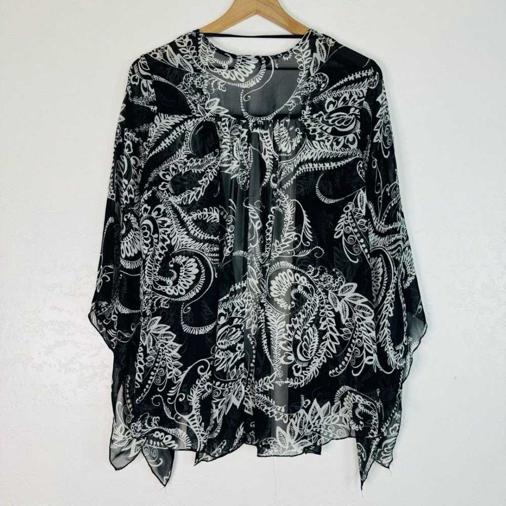 One World | black and white paisley print kimono … - image 8