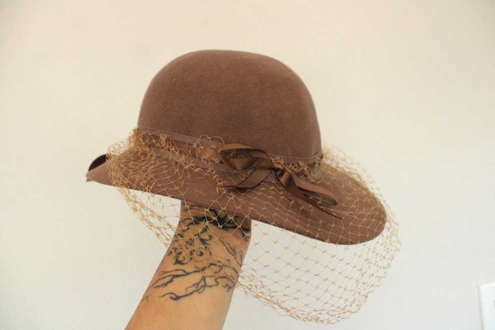 Vintage 1950s 1960s Brown Wool Felt Wide Brimmed … - image 10