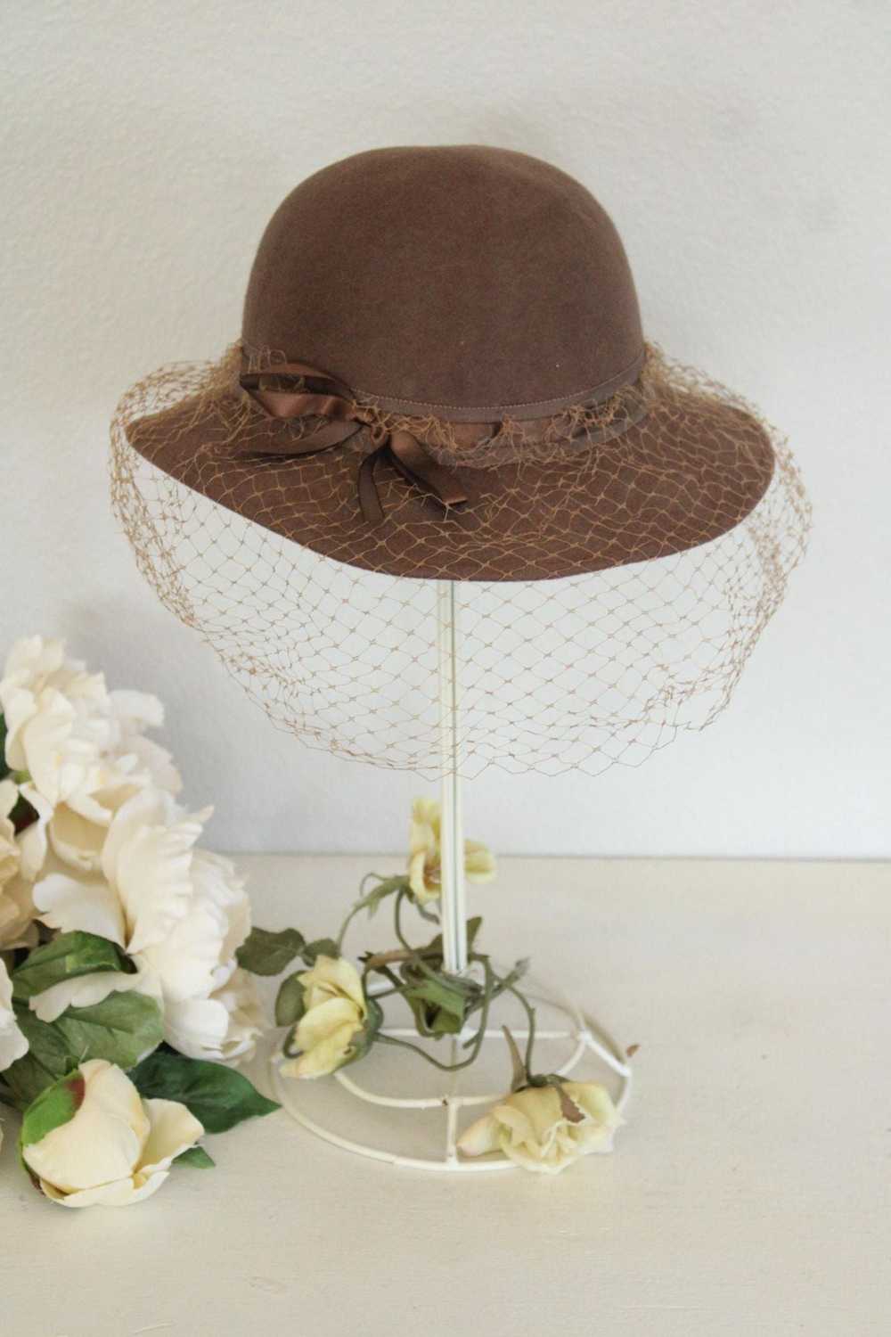 Vintage 1950s 1960s Brown Wool Felt Wide Brimmed … - image 1