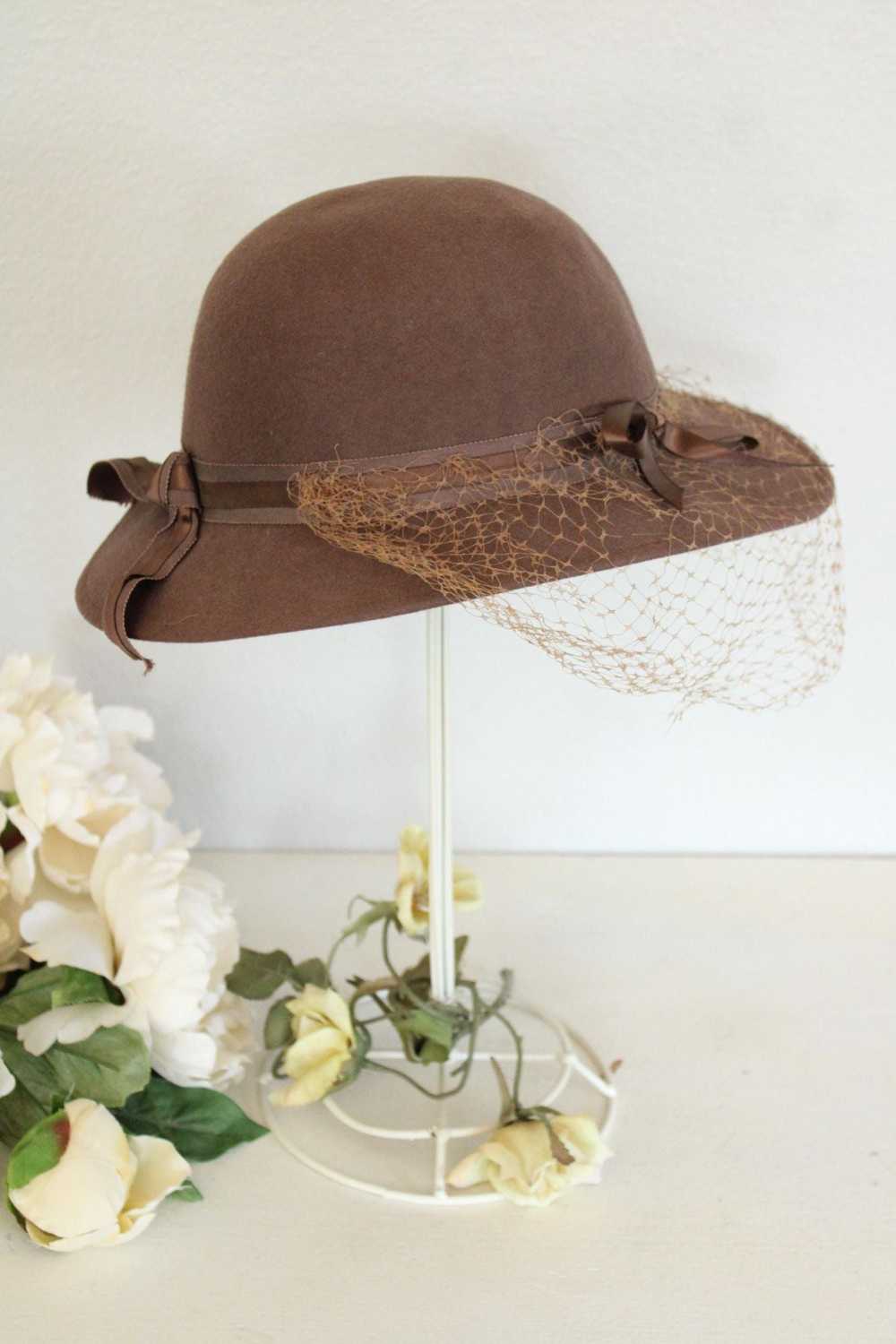 Vintage 1950s 1960s Brown Wool Felt Wide Brimmed … - image 4