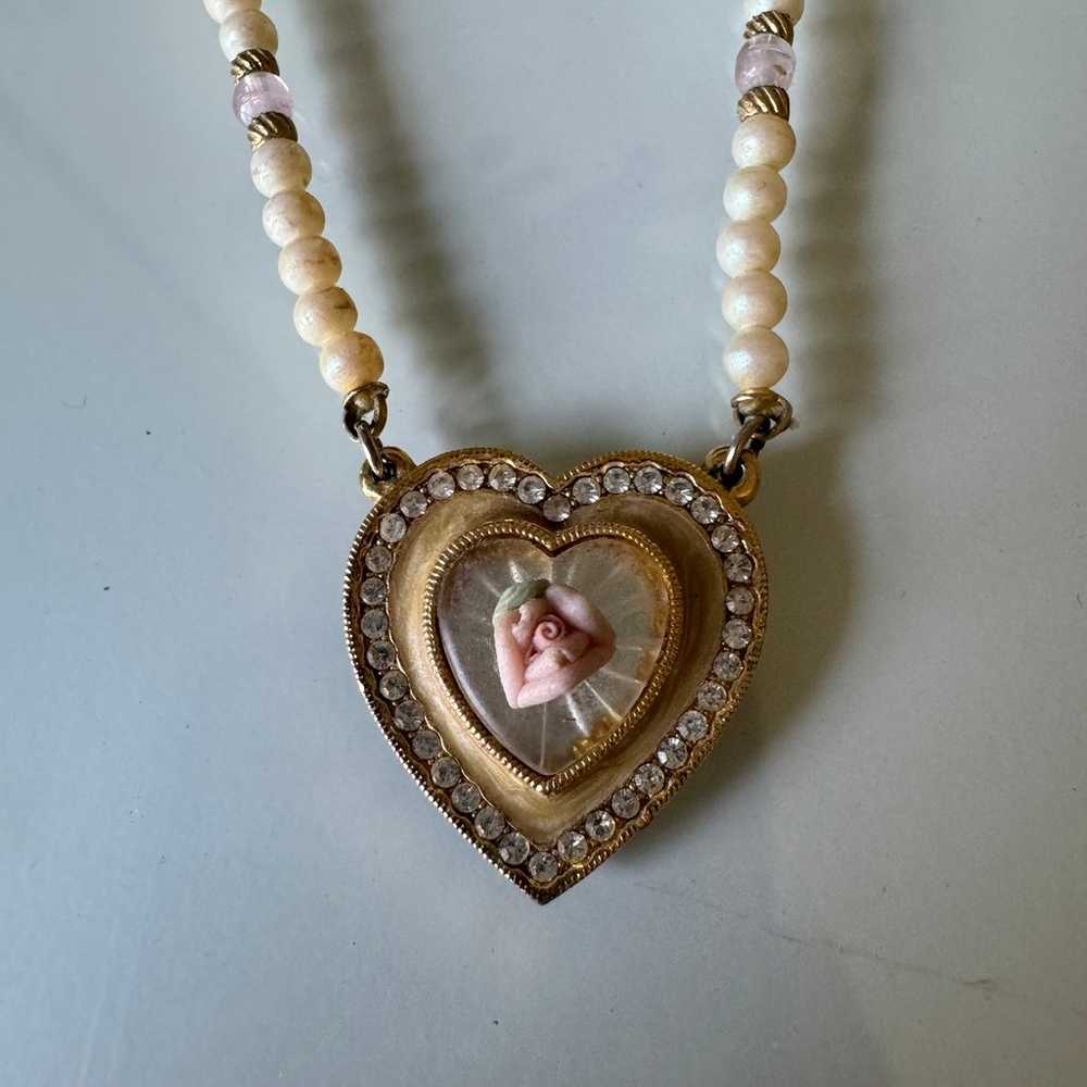 Vintage 1928 Glass Heart Pearl Necklace - image 3