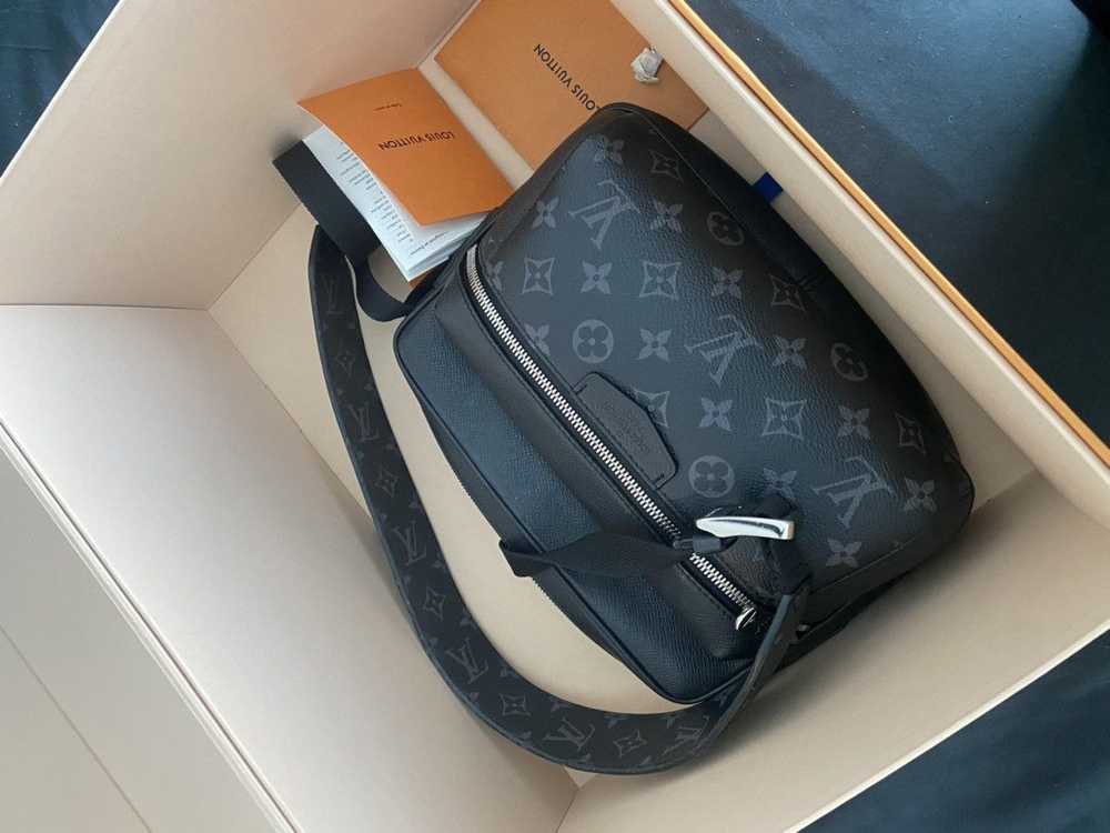 Louis Vuitton Louis Vuitton Shoulder Bag - image 1