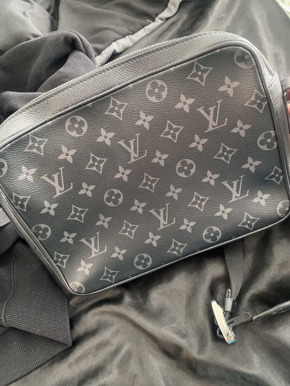 Louis Vuitton Louis Vuitton Shoulder Bag - image 3