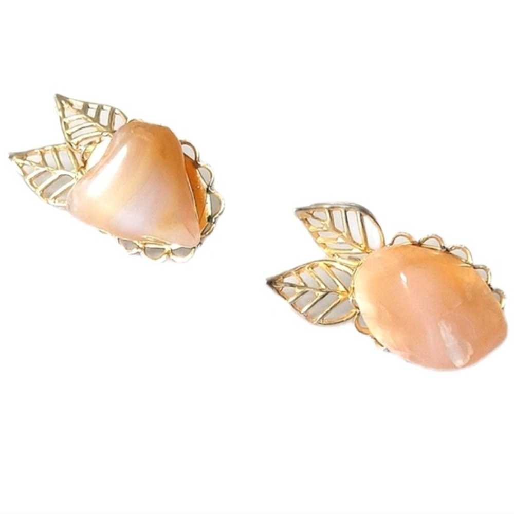 Vintage Pink Gemstone Gold Tone Leaf Clip-on Earr… - image 1