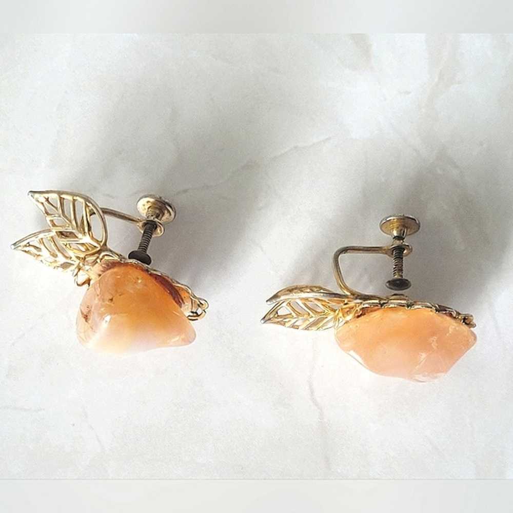 Vintage Pink Gemstone Gold Tone Leaf Clip-on Earr… - image 3